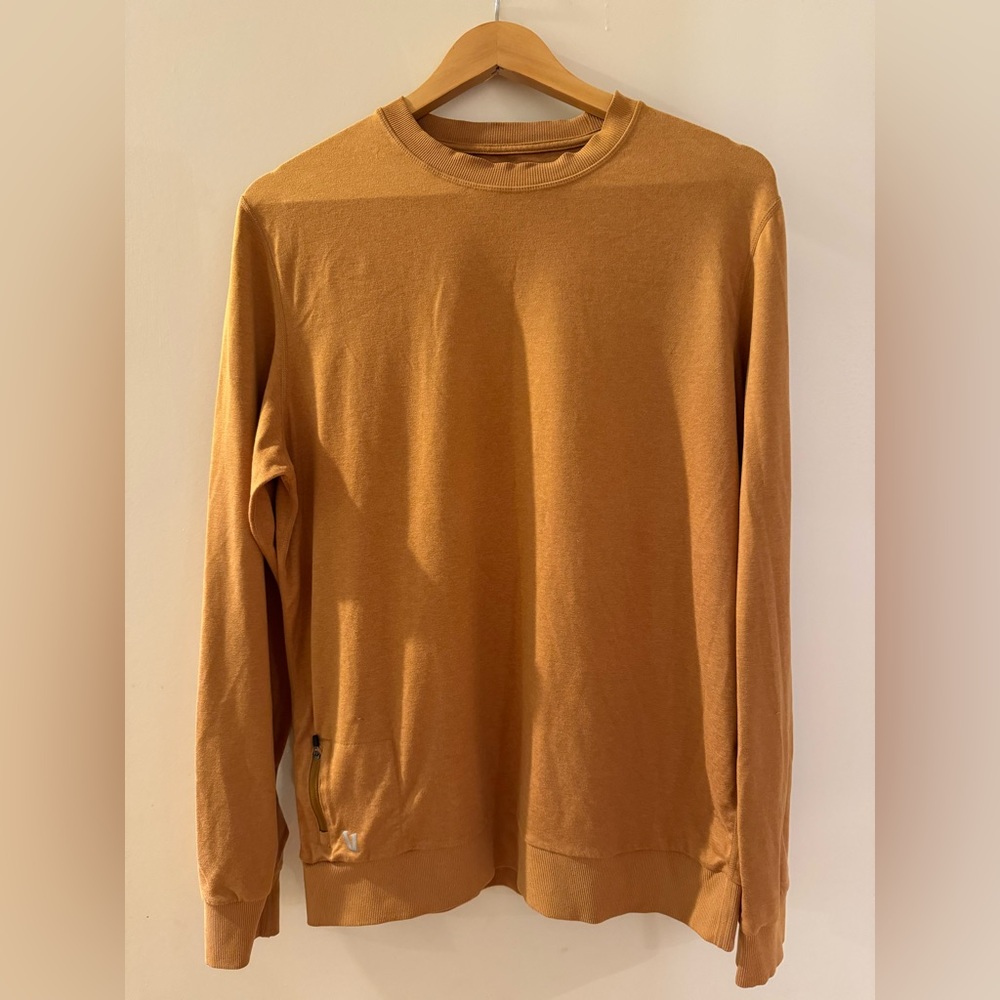 Vuori light sweatshirt